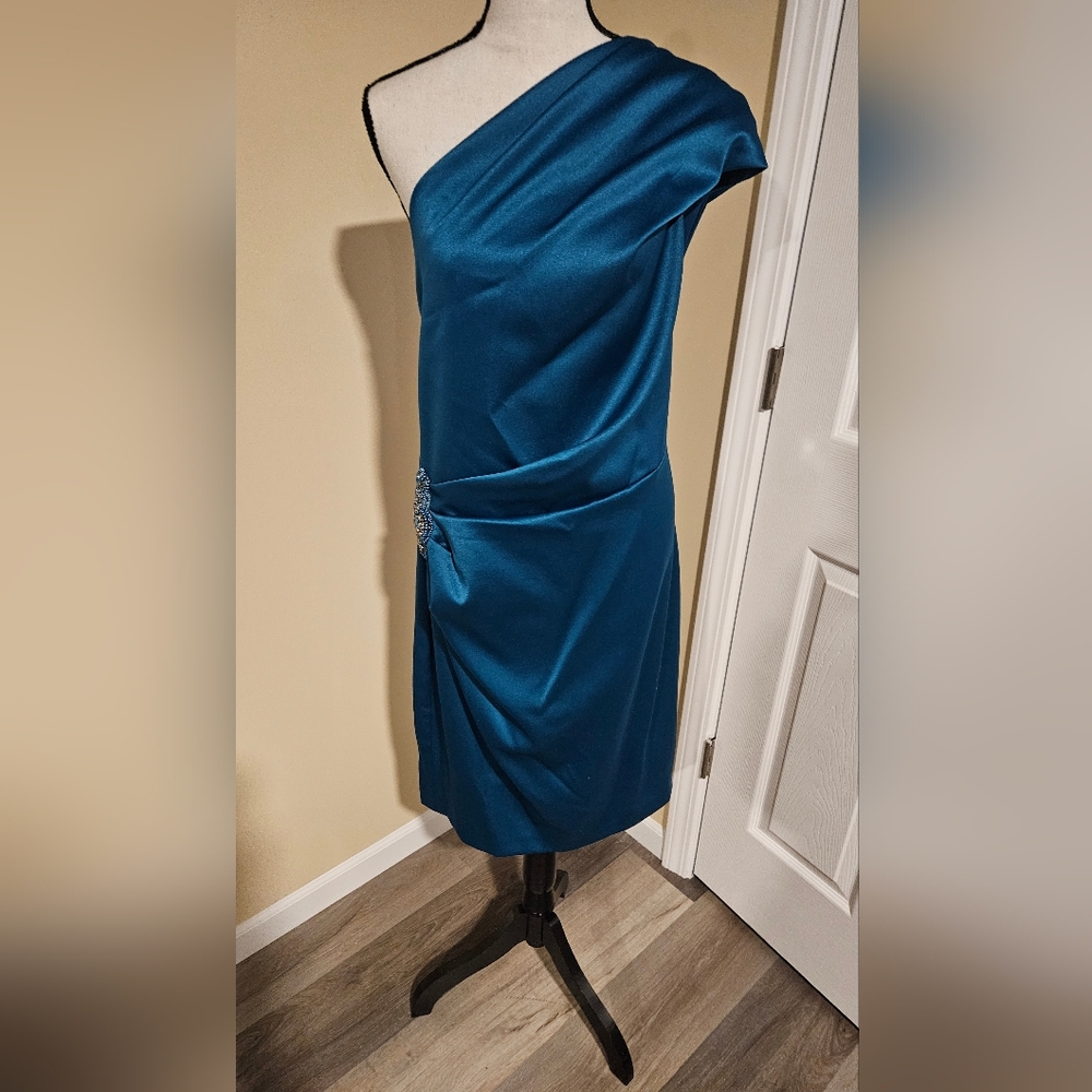 Jessica Howard One Shoulder Teal Dress